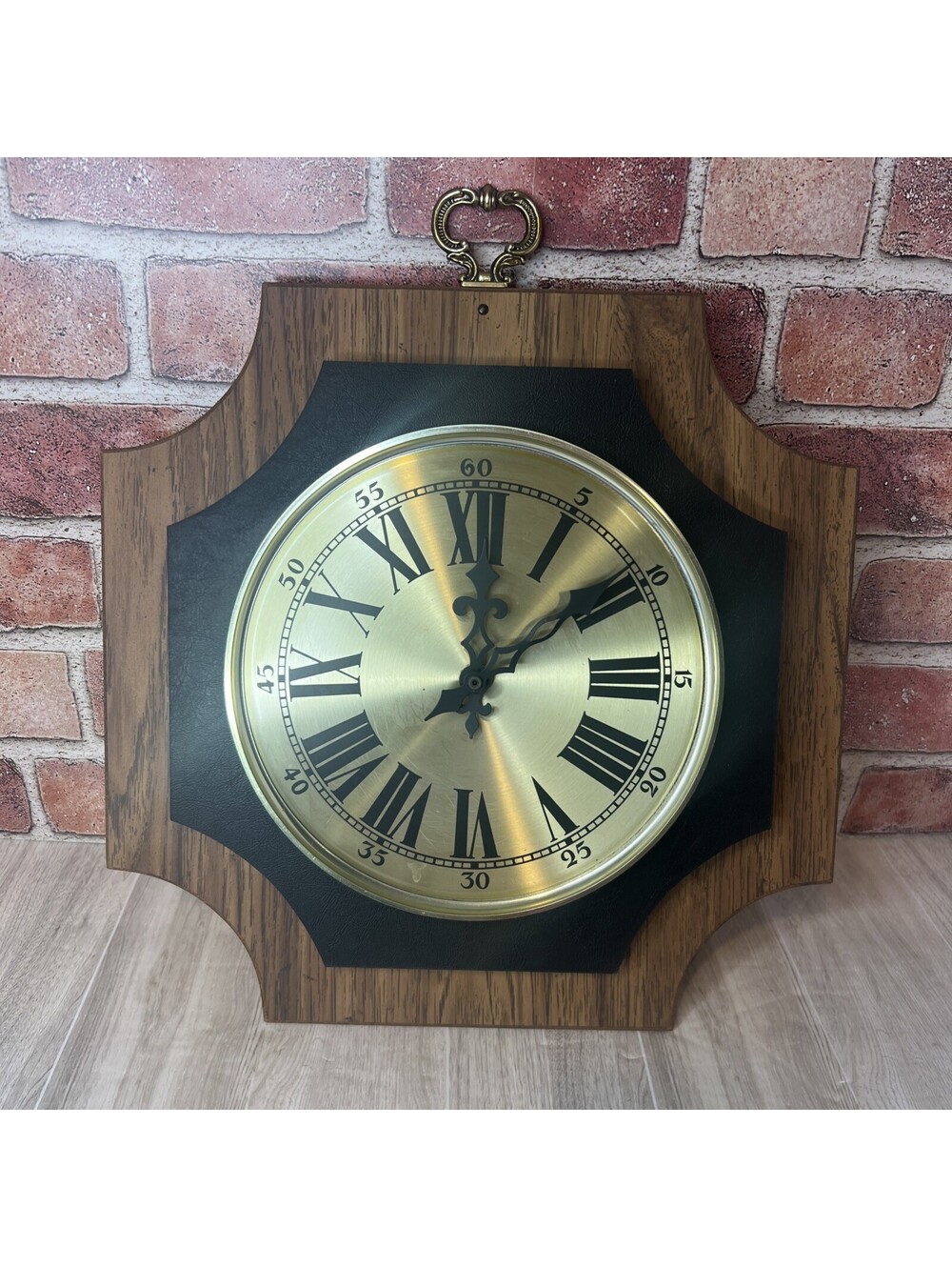 VINTAGE WALL CLOCK FLOATING PANEL VERICHRON MID CENTURY MODERN MCM EAMES ERA 75